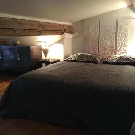 Ravissant Climatise Gambetta Misericorde Au Coeur De Saint-Tropez